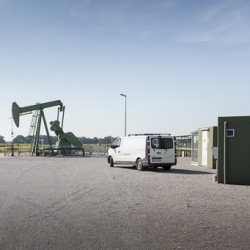 O&G_DAM-1174
